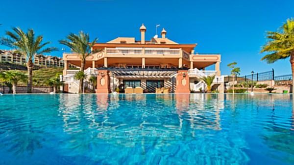 Exklusive Luxus-Villa mit Meer- und Bergblick in Sarnen - Bild 1
