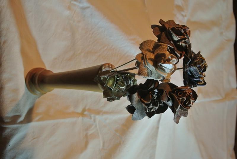 50-60/220, handgedrechselte Vase aus Kirschbaum, gewachst in Appenzell - Bild 2