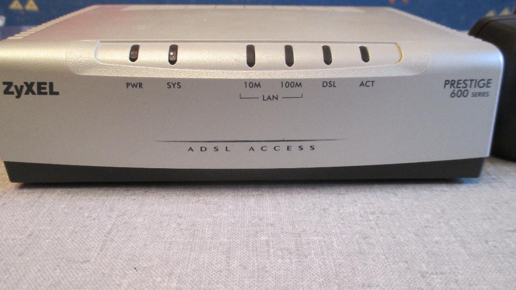 Router - Zyxel Prestige 600 Series in Liestal - Bild 2