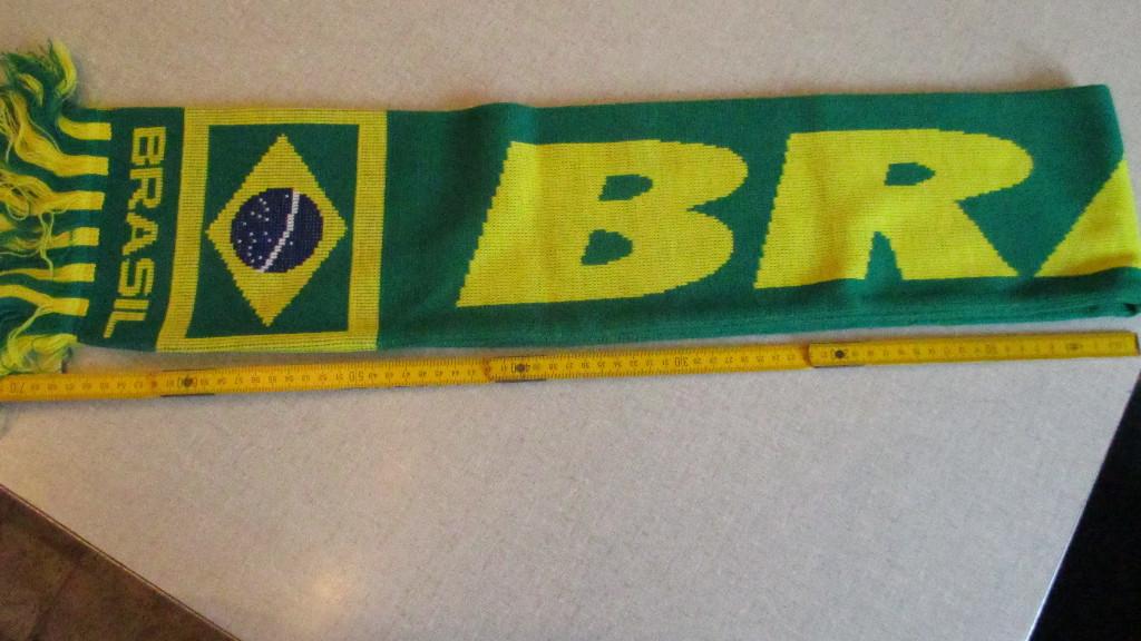 Brasilien - Schal /Brasil Scarf, ovp in Aesch - Bild 1