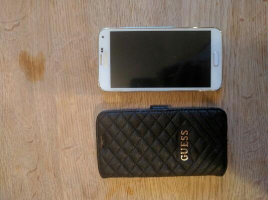 Samsung Galaxy S 5 weiss in Frauenfeld - Bild 1