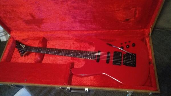 CHARVEL MODEL 4, BJ 1986 MiJ in Urdorf - Bild 3
