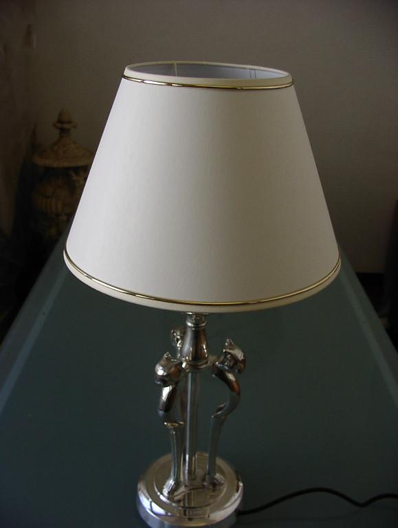 grosse Tischlampe 54 cm Fuss versilbert mit stilisierte Katzen in Appenzell - Bild 4