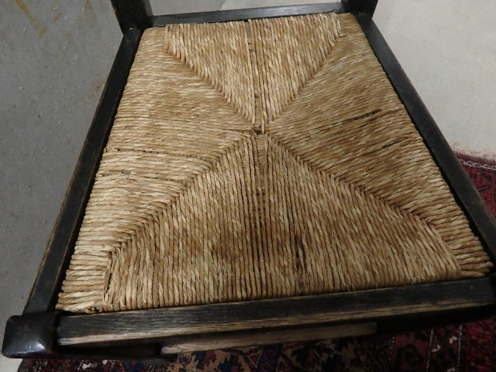 Beschreibung zwei antike Stühle aus der Künstlerkolonie Worbsw in Appenzell - Bild 3