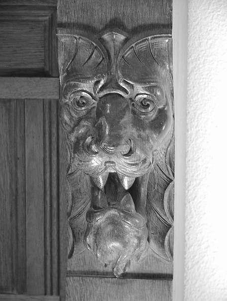 Uhrenbuffet aus Junkerbesitz Westphalen Eiche geschnitzt um 1860 in Appenzell - Bild 11