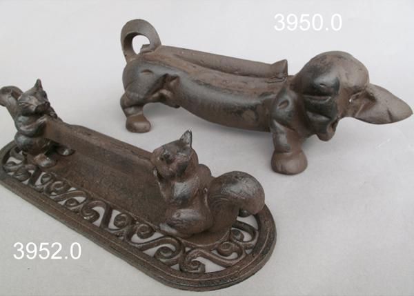 Schuhabkratzer aus Eisen Guss Model Dackel oder Eichhörnchen L 3 in Appenzell - Bild 1