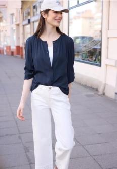 3/4-Arm Bluse mit Rundhals und Knöpfen in Zürich - Bild 1