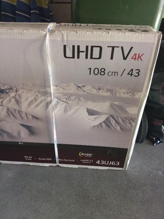 LG UHD 109cm Fernseher in Ingenbohl - Bild 2