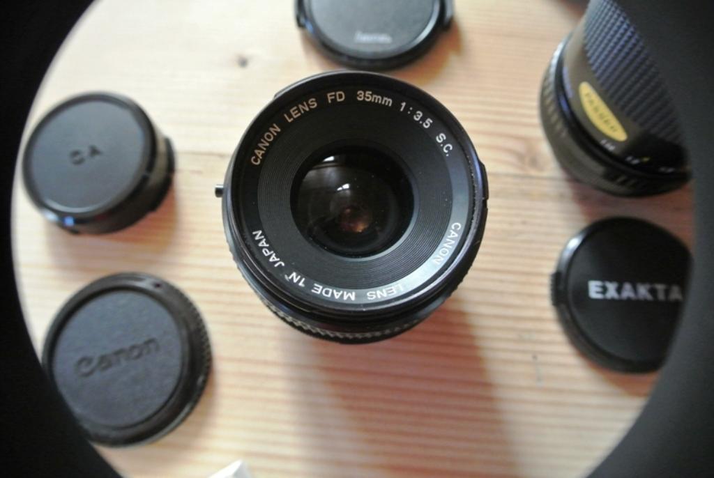 Profi - Fotoausrüstung, Canon AE-1, funktionstüchtig (en bloc) in Appenzell - Bild 10