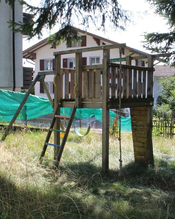 Kletterturm Spielgerät in Arth - Bild 2