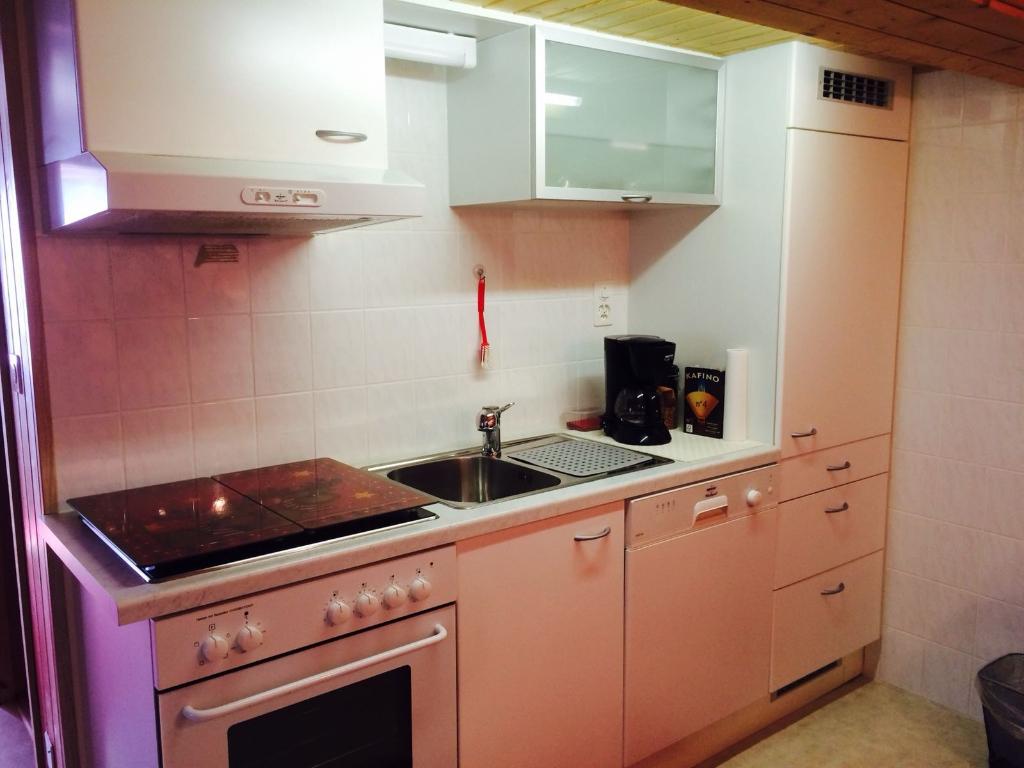 Liebhaber Objekt! Fe-Wohnung in gepflegtem Alphütte Ambiente. in Wohlen - Bild 4