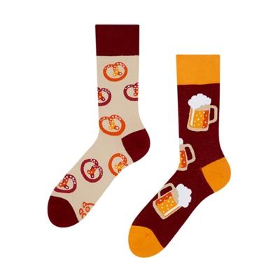 Diese bunten Socken verbreiten gute Laune! in Urdorf - Bild 2