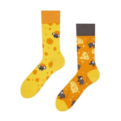 Diese bunten Socken verbreiten gute Laune! in Urdorf - Bild 1