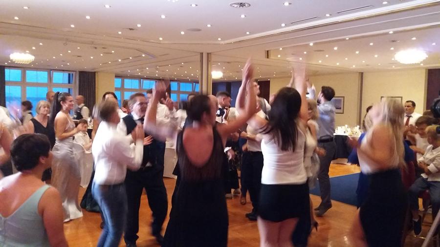 Musiker Sänger/in mit Italienische und Internationale Live Musik in Belp - Bild 6