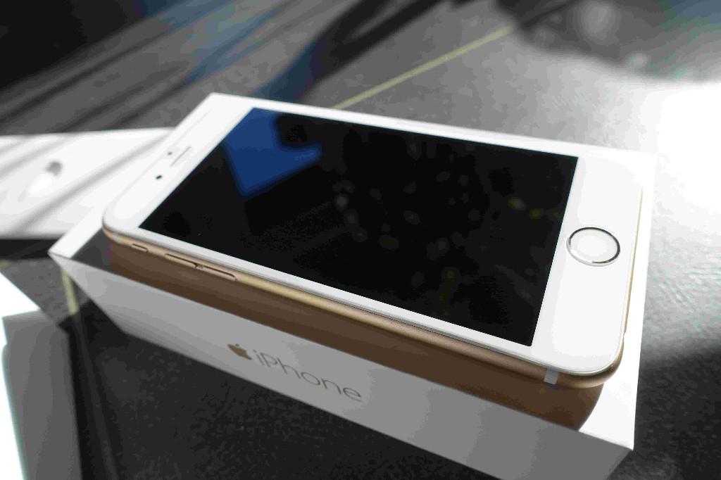 iPhone 6 128 GB gold in Grenchen - Bild 2