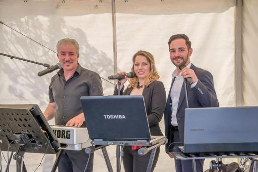 Italienische Deutsch Schweiz Internationale Live Musik Band in Locarno - Bild 4