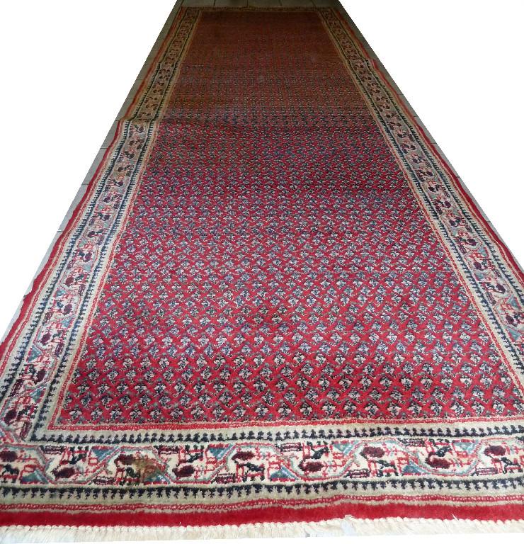 Sarough Teppich Iran 350 x 108 cm rot - beige in Winterthur - Bild 1