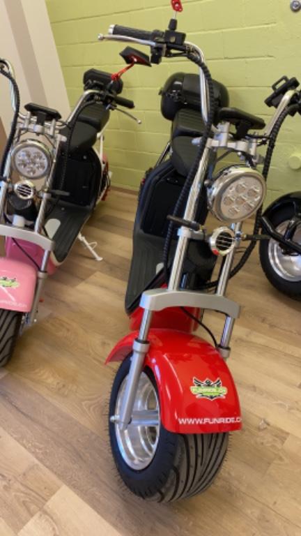 Trendige Electro Scooter , E-Roller in Willisau - Bild 3