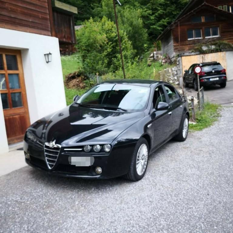 Verkaufe Alfa Romeo Q4 in Steffisburg - Bild 1