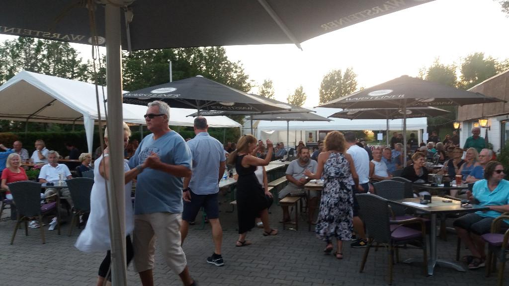 Italienische Hochzeitsband mit Internationale live musik in Emmen - Bild 14