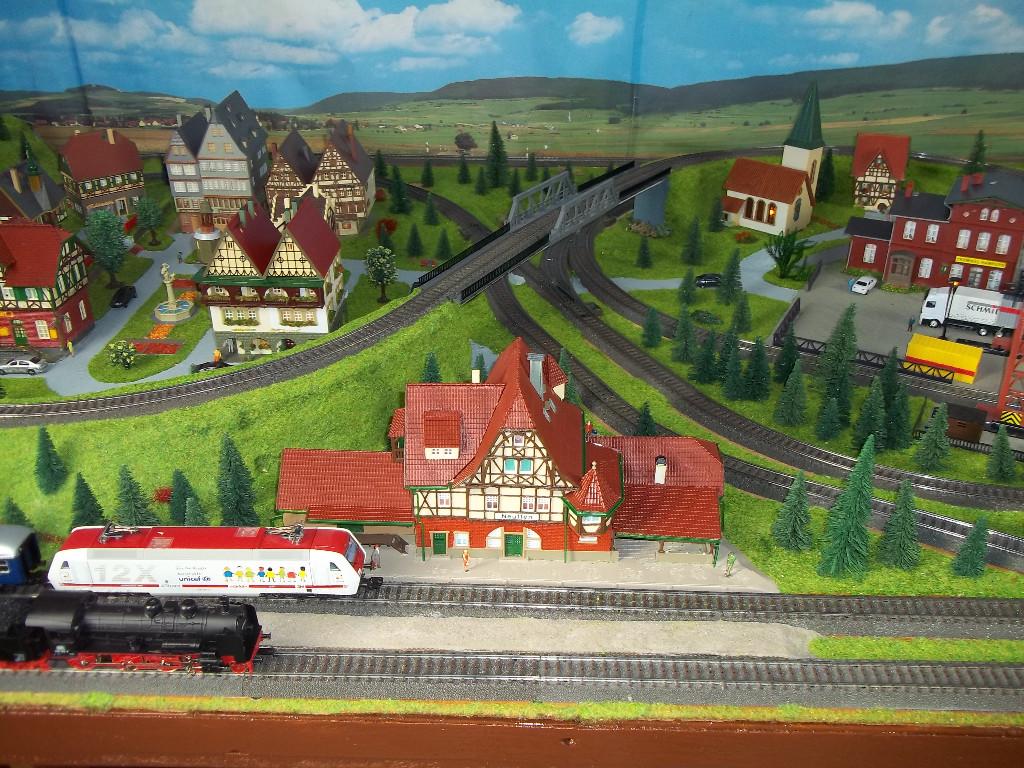 Märklin H0 C-Gleis Digital Modelleisenbahn Komplettanlage Fertig in Allschwil - Bild 1