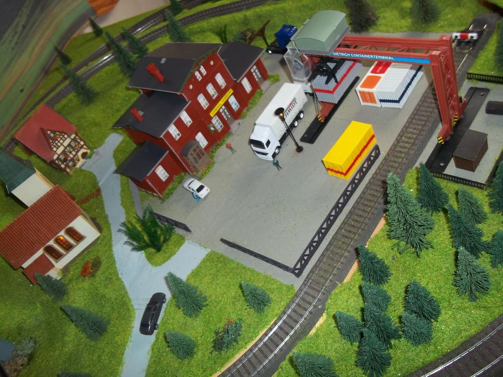 Märklin H0 C-Gleis Digital Modelleisenbahn Komplettanlage Fertig in Allschwil - Bild 4