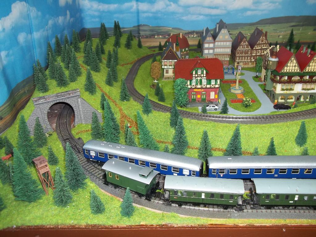 Märklin H0 C-Gleis Digital Modelleisenbahn Komplettanlage Fertig in Allschwil - Bild 5
