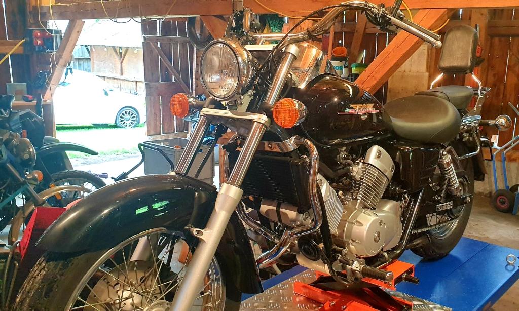 Honda VT 125 C, 15592 km, sehr gepflegt in Appenzell - Bild 1