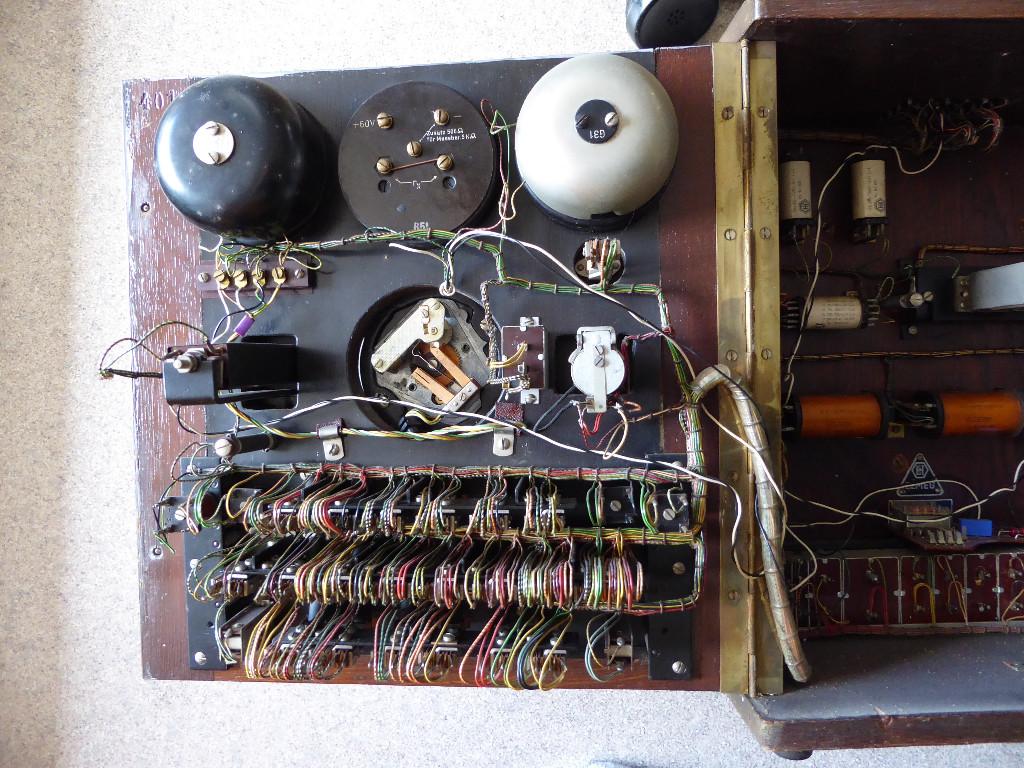 Telefon Mess - und Prüfstation von 1930 in Basel - Bild 6