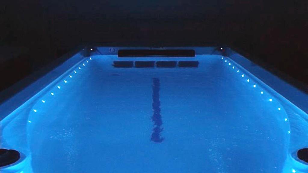 Schwimm-SPA Bahamas Megalodon in Biberist - Bild 2