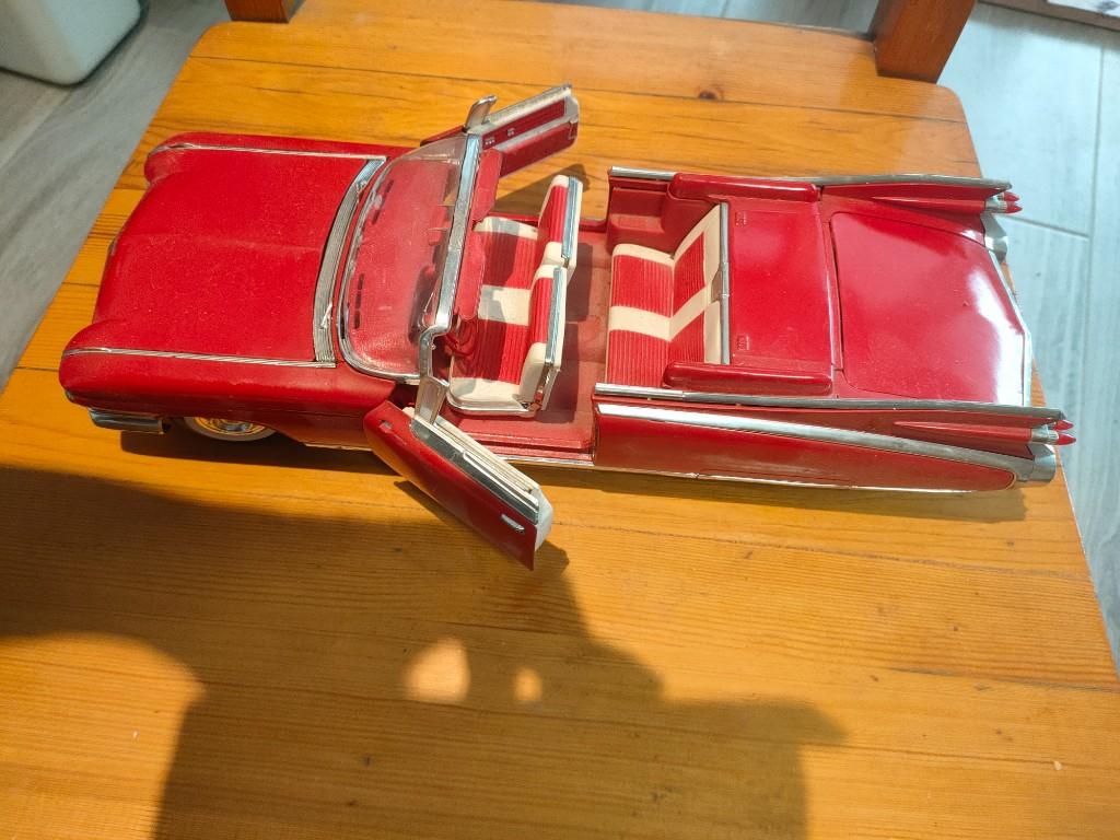 Oldtimer Autos in Aesch - Bild 9