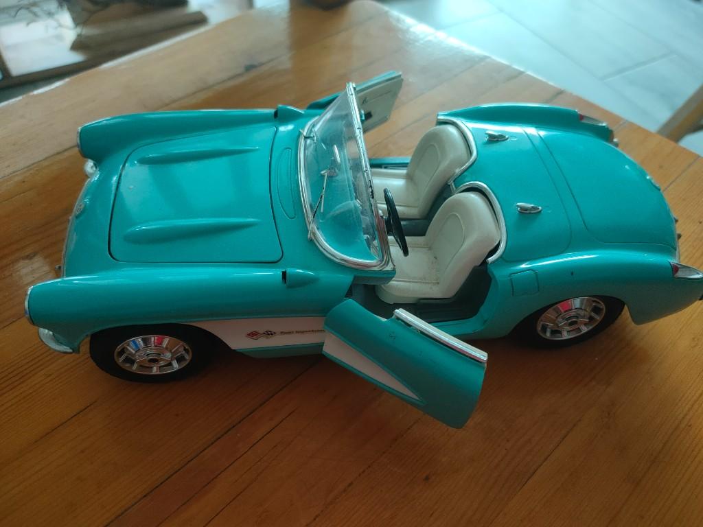 Oldtimer Autos in Aesch - Bild 11