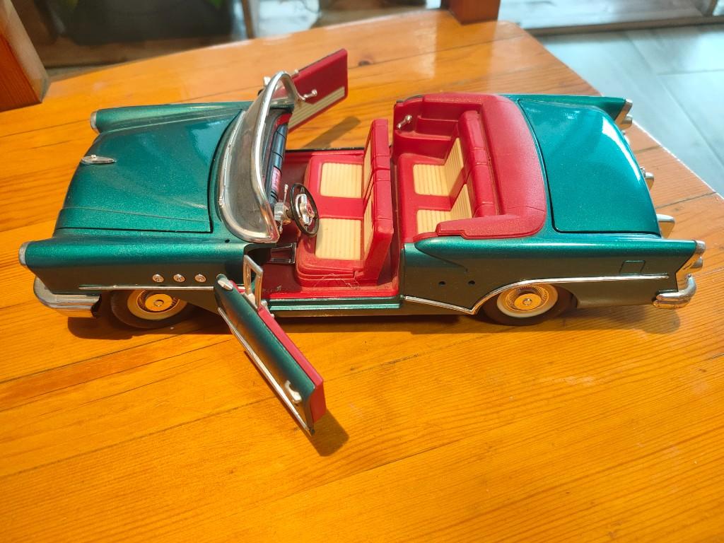 Oldtimer Autos in Aesch - Bild 14