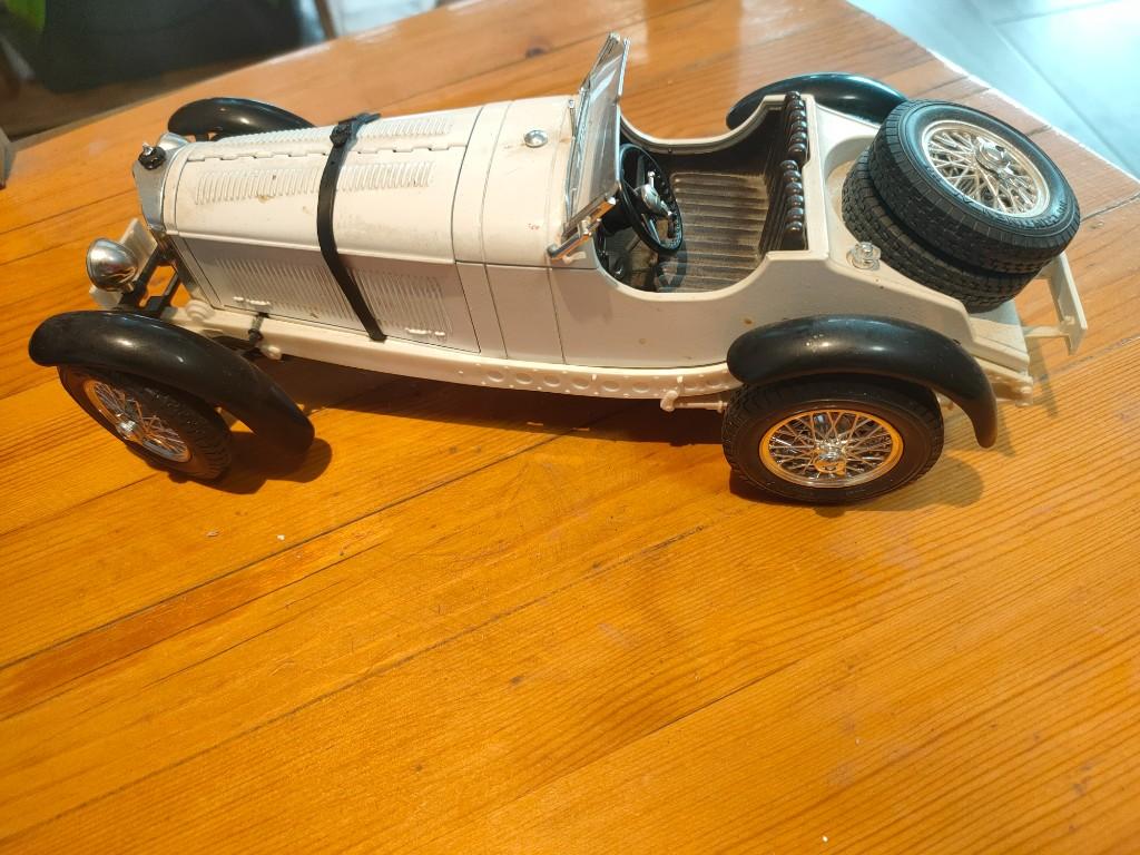 Oldtimer Autos in Aesch - Bild 15