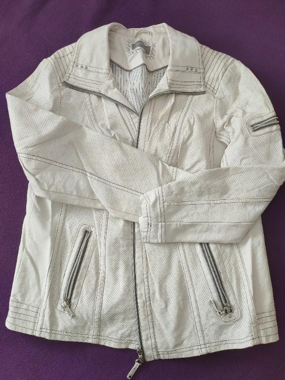Damen Leder Jacke in Aesch - Bild 1