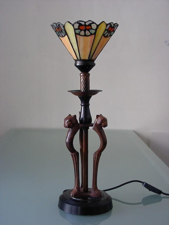 Tischlampe Messing Fuss 3 Katzen mit Tiffany Lampenglas in Appenzell - Bild 1