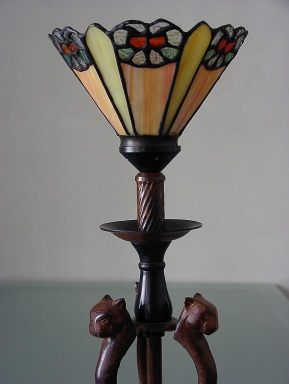 Tischlampe Messing Fuss 3 Katzen mit Tiffany Lampenglas in Appenzell - Bild 8