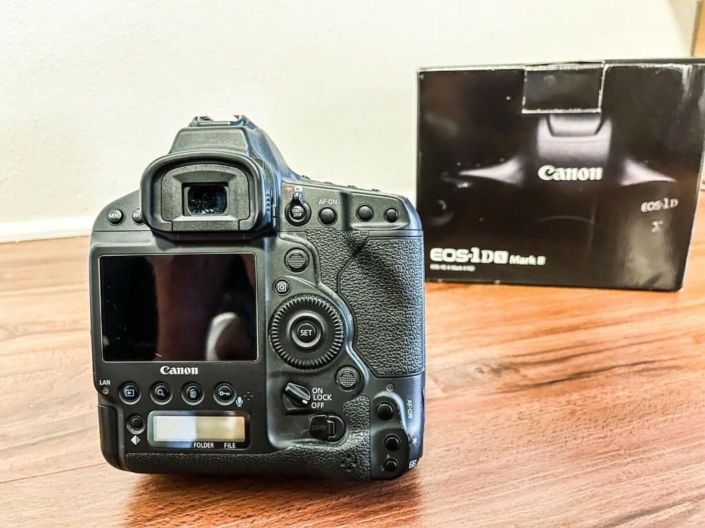 Canon 1dx Mark II + Canon 16-35 mm f2.8 Objektiv in Köniz - Bild 4
