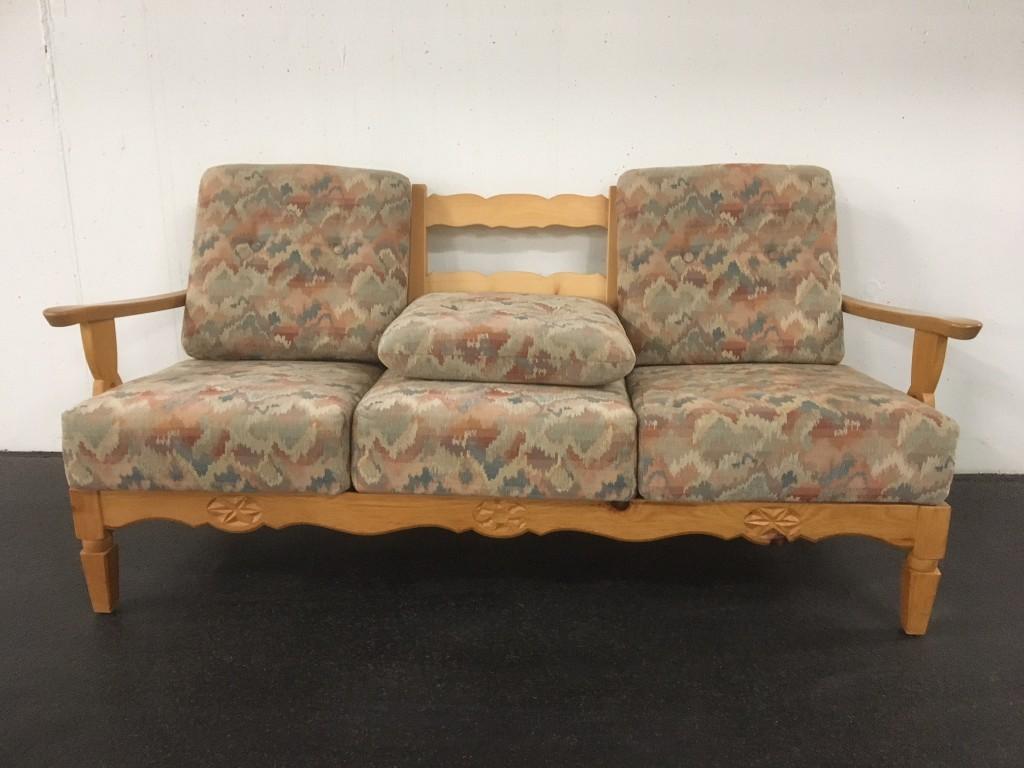 Zu verkaufen 3er Couch und Sessel mit Beinauflage in Landquart - Bild 1