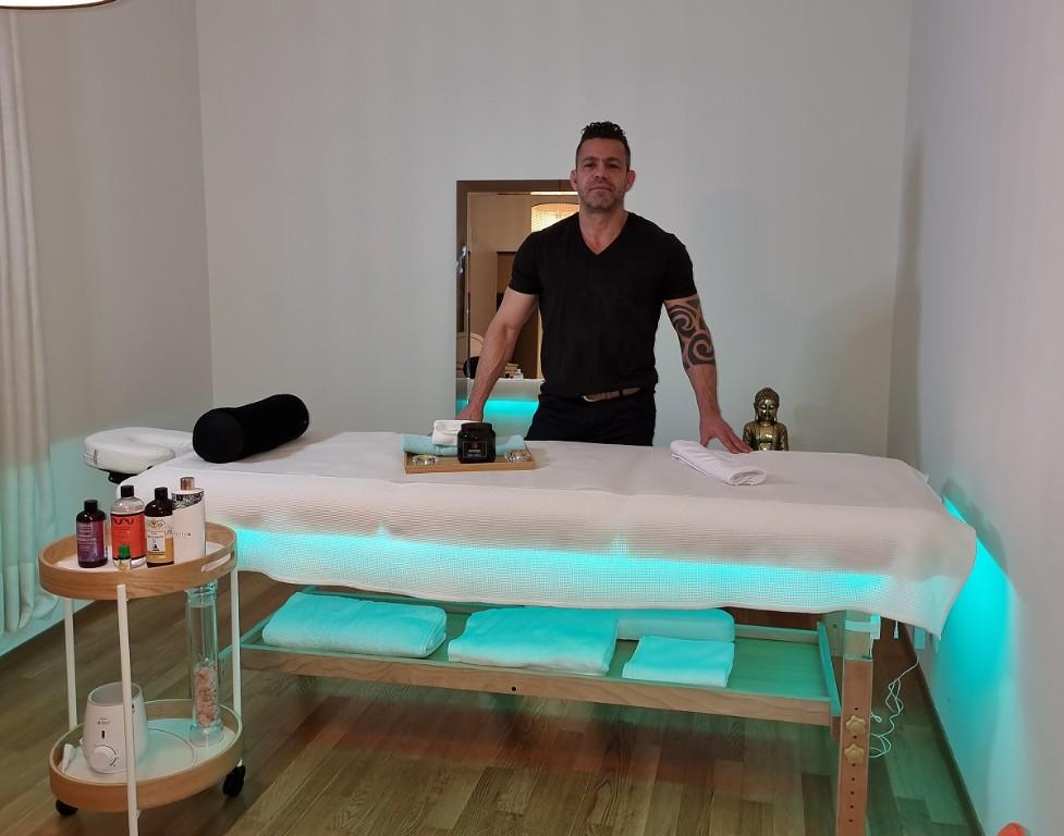 Classic, Sport Massage, 4 Hände massage mit eine Partnerin in Küssnacht - Bild 1