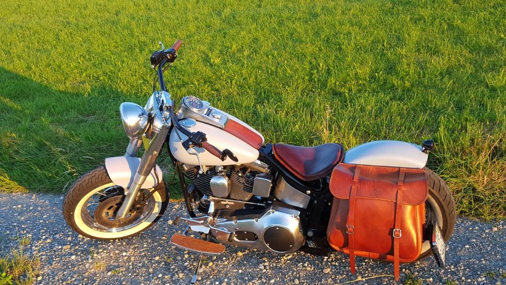 Harley Davidson Heritage Custom in Flawil - Bild 3