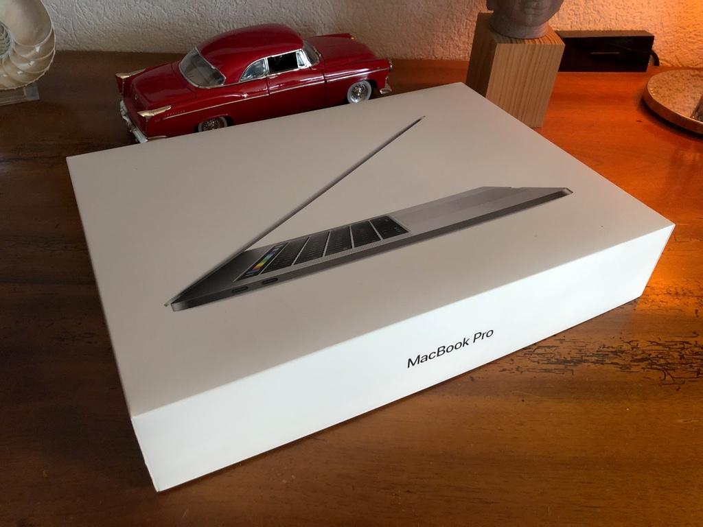 Mac Book Pro 15 2016 (i7 2.6GHz, 2xGrafikk. Intel & Radeon) in Urdorf - Bild 7
