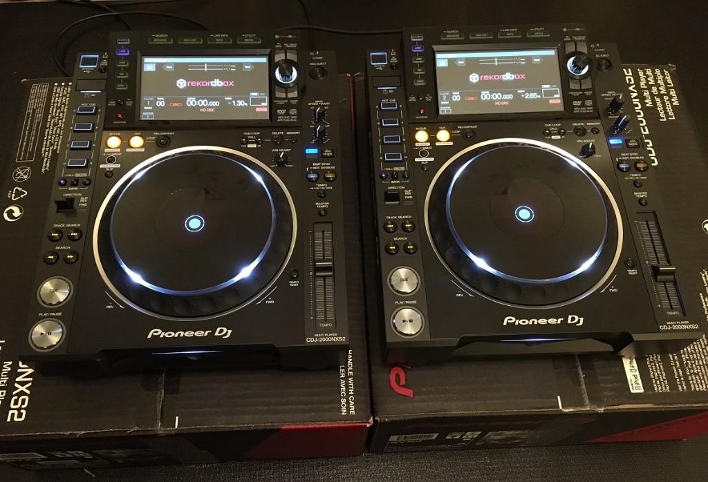 Pioneer XDJ XZ DJ System, Pioneer XDJ RX3 DJ System in Basel - Bild 10