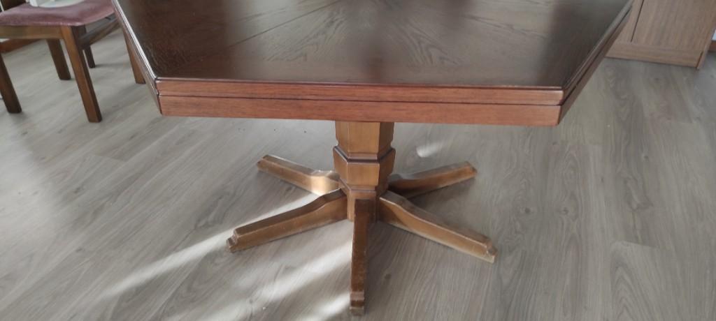 Esstisch 6 Eckig ausziehbar Holz Nussbaum antik mit 6 Stühlen in Rorschach - Bild 6