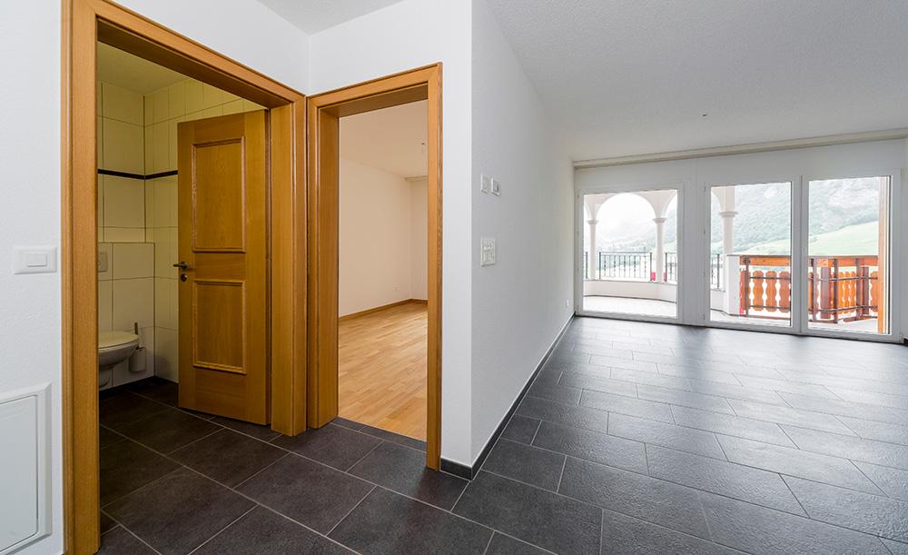 2.5-01, Luxuriöse 2.5-Zimmerwohnung inkl. Wellness in Sierre - Bild 1