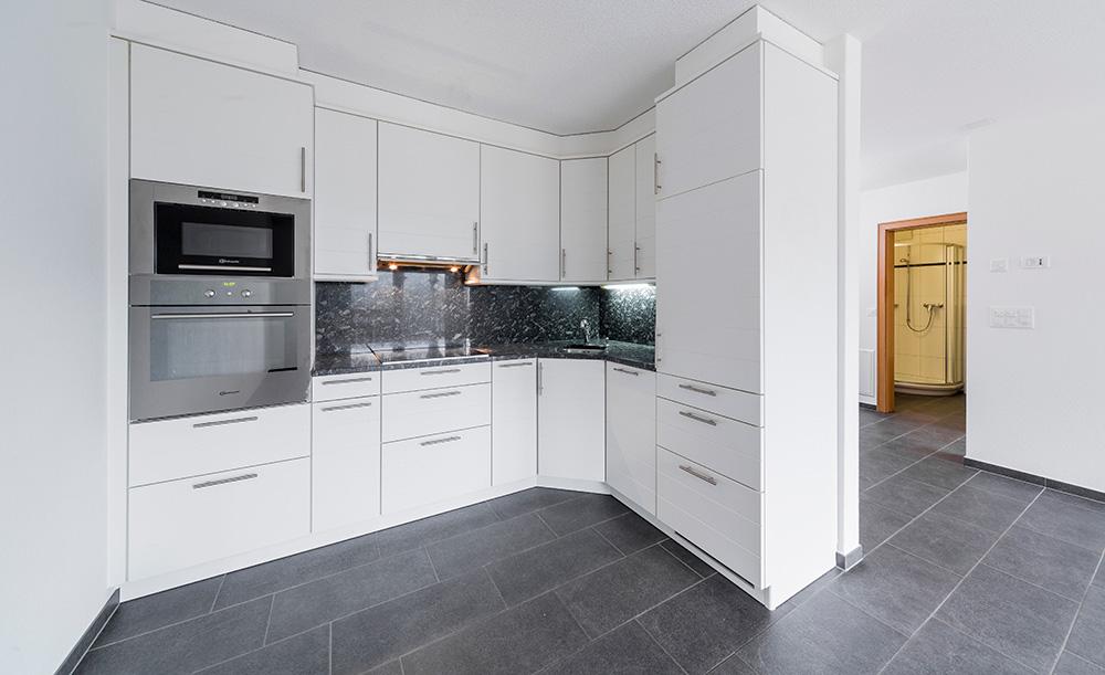 2.5-01, Luxuriöse 2.5-Zimmerwohnung inkl. Wellness in Sierre - Bild 2