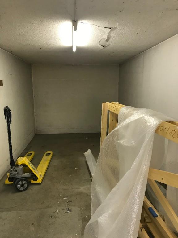 Storage room / Lager / Werkstatt / Doppel-Garage in Horgen in Stäfa - Bild 2