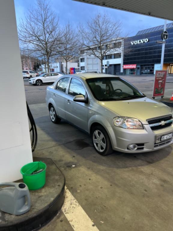 Chevrolet Aveo Zum Verkaufen in Münchenstein - Bild 3