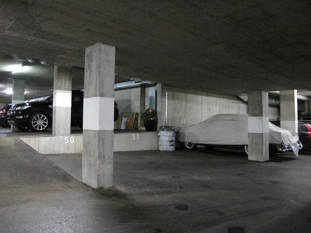 Parkplatz in Einstellhalle mit privater Ladestation zu vermieten in Muri - Bild 4