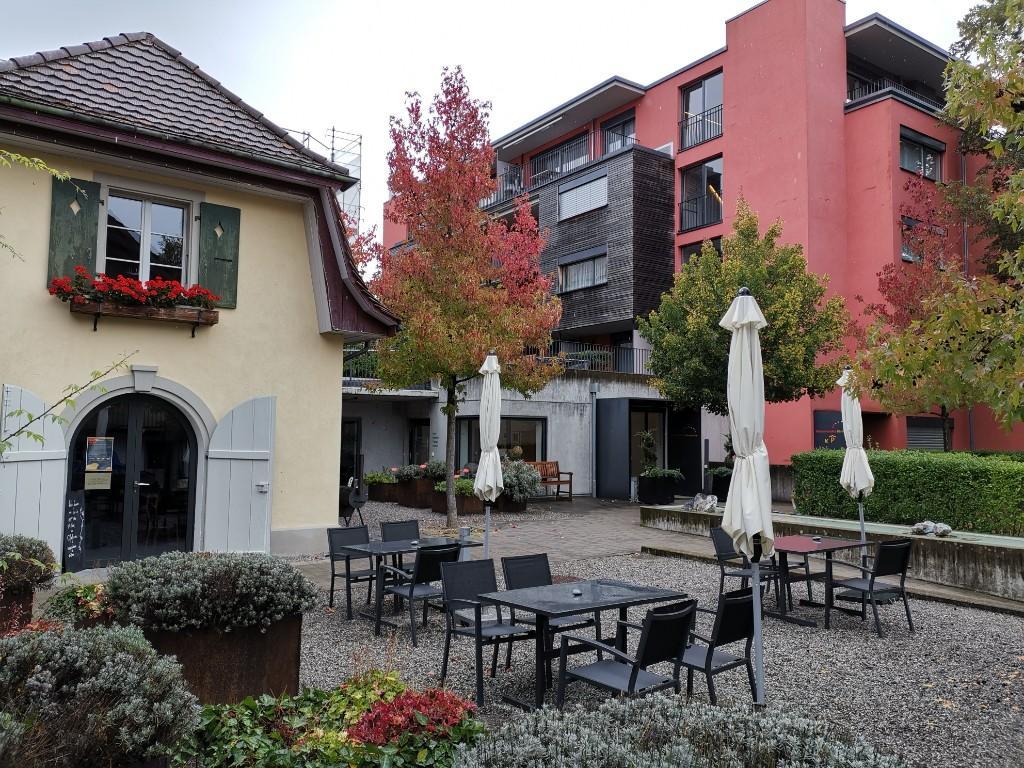 Parkplatz in Einstellhalle mit privater Ladestation zu vermieten in Muri - Bild 1